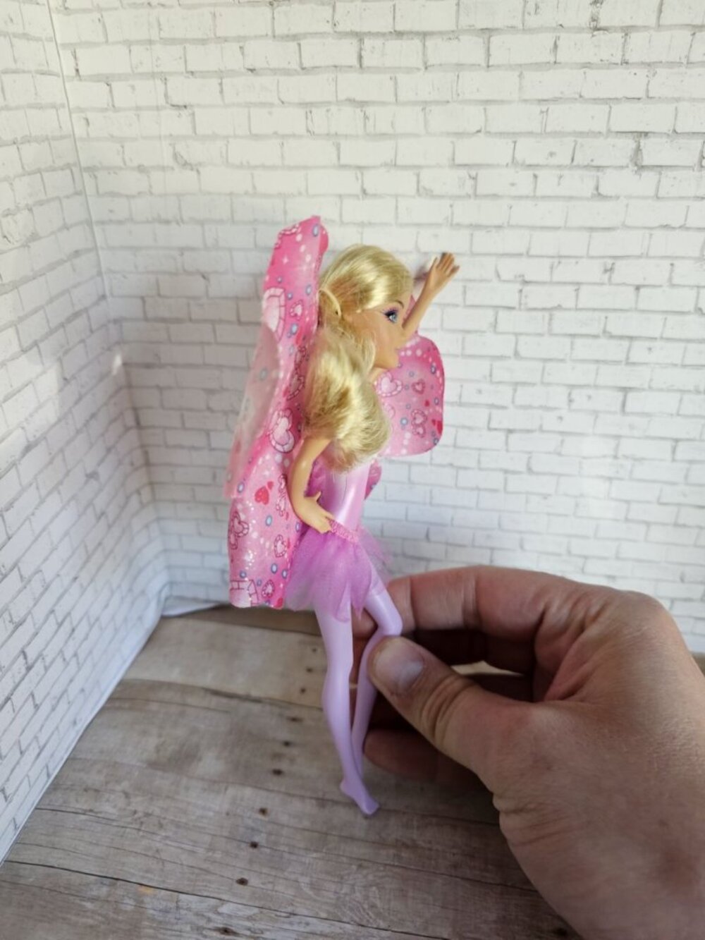 Barbie Fairytale Magic Blonde Fairy Doll Pink Wings Tutu Mattel 2011 Figure - Picture 2 of 4
